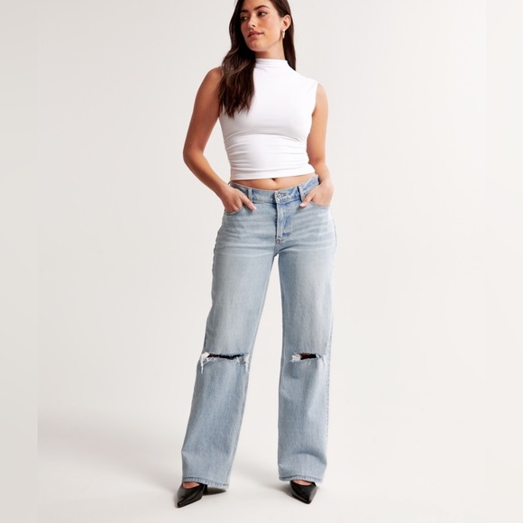 Abercrombie & Fitch Denim - Abercrombie Low Rise Baggy Jeans Light Wash Distressed 27/4
